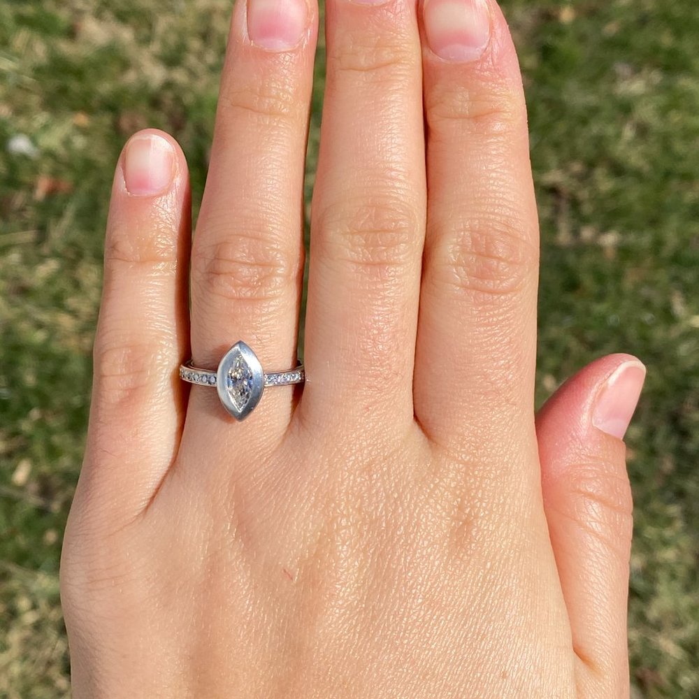 Designer Diana Vincent Signed Marquise Engagement Ring in Platinum - Picture 7 of 10
